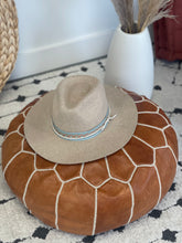 Load image into Gallery viewer, Oatmeal Tribal Band Fedora Hat
