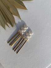 Load image into Gallery viewer, Sculpture Brass Dangles Earrings