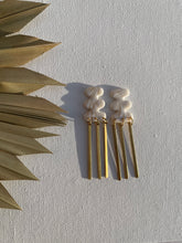 Load image into Gallery viewer, Sculpture Brass Dangles Earrings